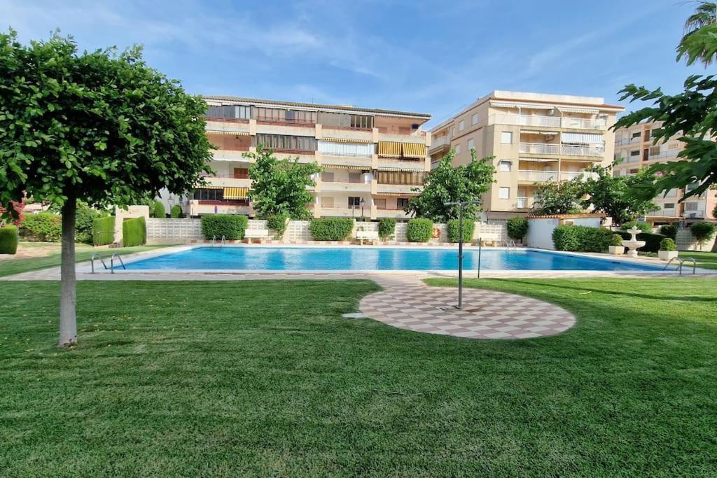 Bungalow Con Jardin Y Piscina Cerca De La Playa Oropesa del Mar Eksteriør bilde